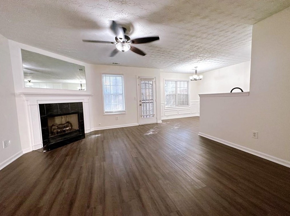 4635 Grand Central Pkwy, Decatur GA  30035-2253 exterior