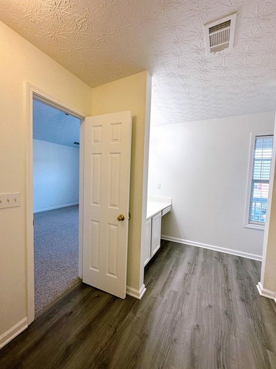 4635 Grand Central Pkwy, Decatur GA  30035-2253 exterior