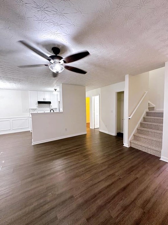 4635 Grand Central Pkwy, Decatur GA  30035-2253 exterior