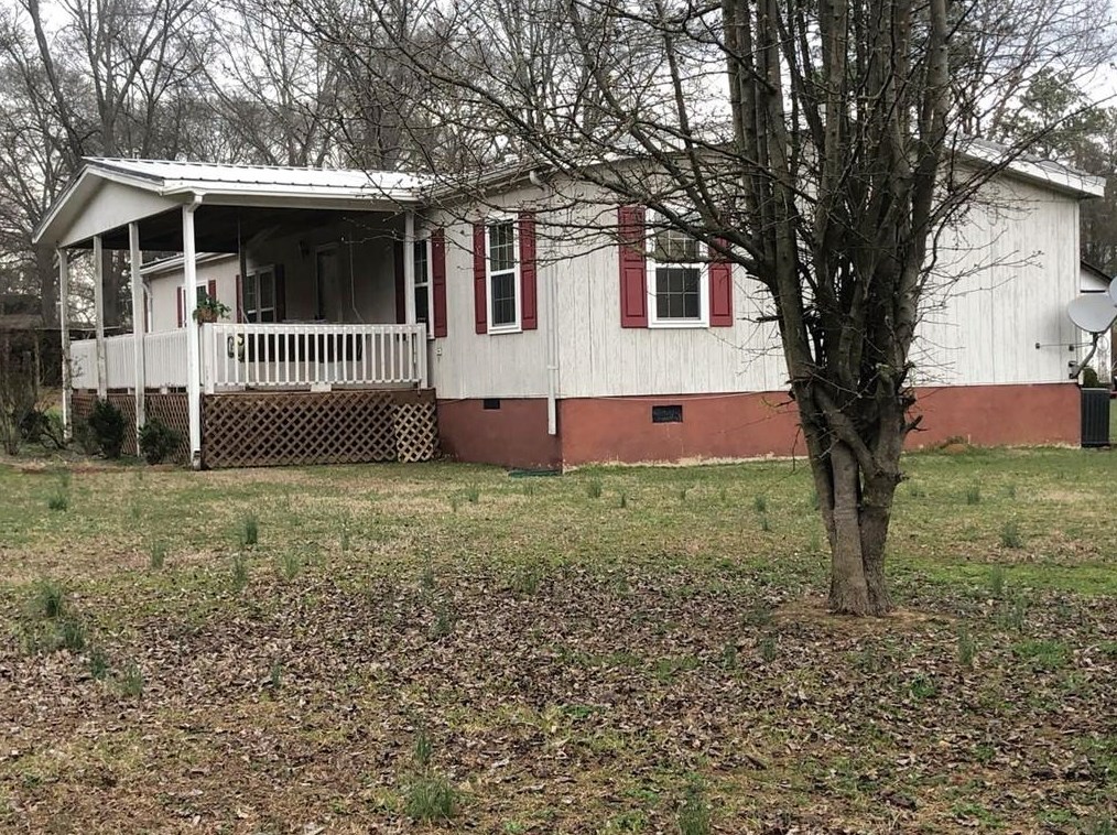 310 Cardinal Blvd, Calhoun GA 30701-4301 exterior