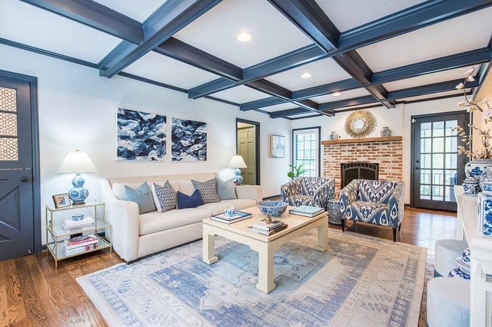 6250 Weatherly Dr, Atlanta GA  30328-3630 exterior