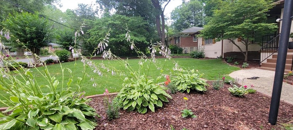 1742 Briarlake Cir, Decatur GA  30033-1110 exterior