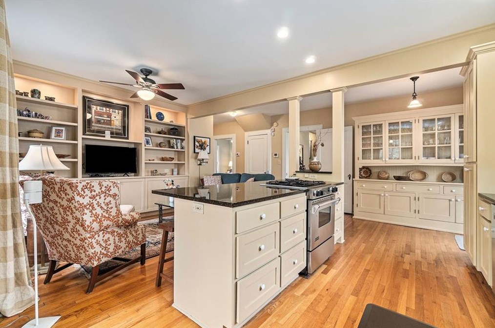 209 Michigan Ave, Decatur GA  30030-1850 exterior