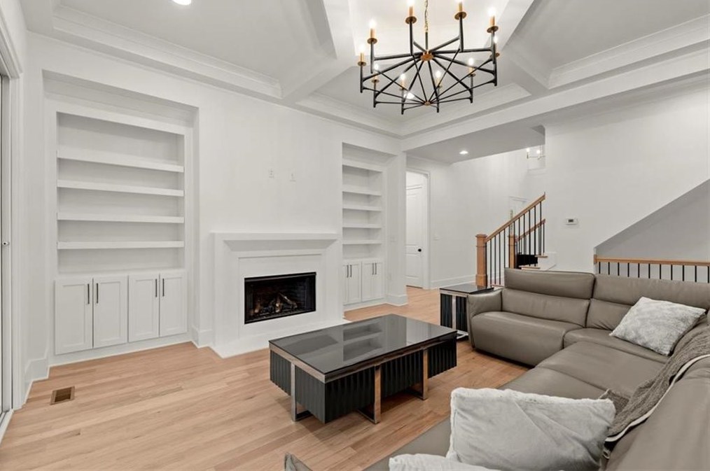 1099 Bream Dr, Alpharetta GA  30004-4413 exterior