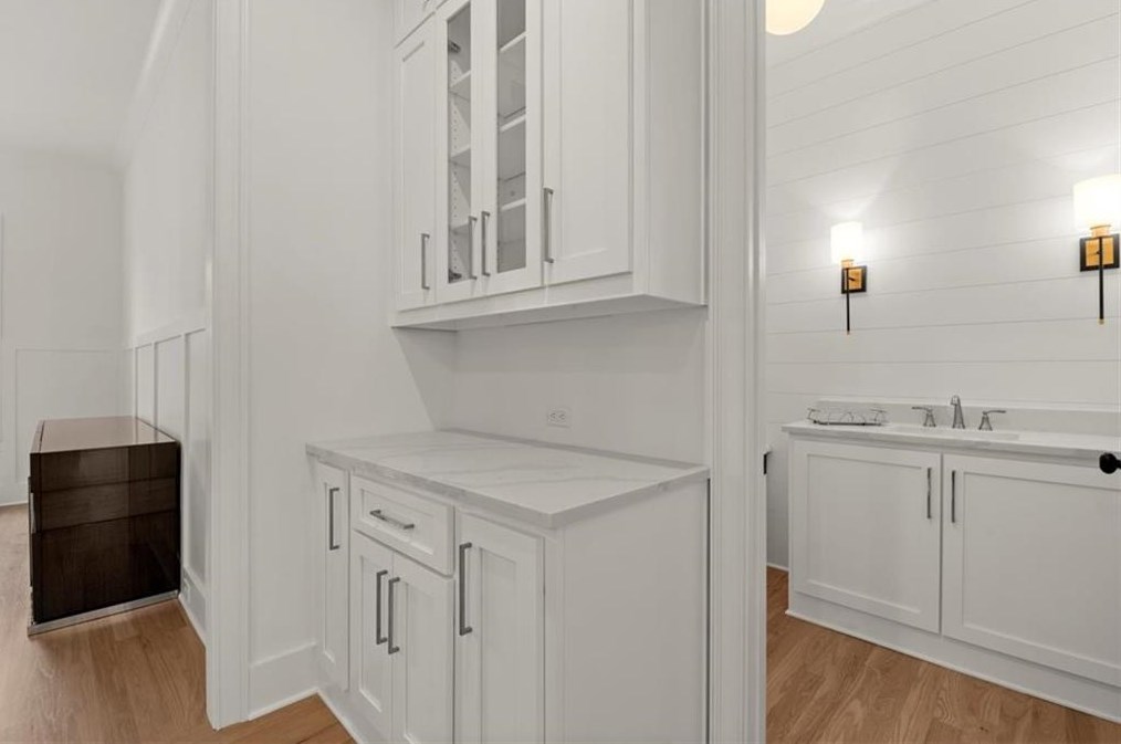 1099 Bream Dr, Alpharetta GA  30004-4413 exterior