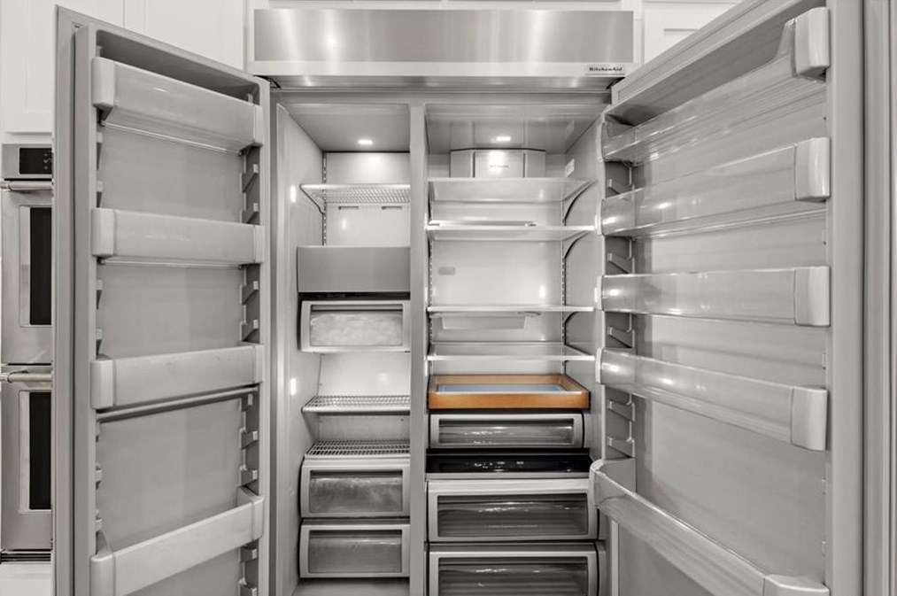 1099 Bream Dr, Alpharetta GA  30004-4413 exterior