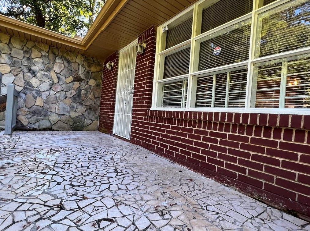 1807 Austin Rd, Decatur GA 30032-3845 exterior