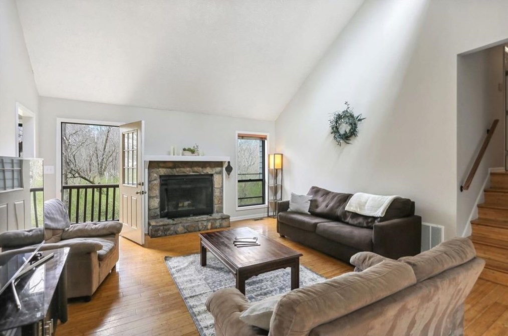 82 Geraldine Dr, Smyrna GA  30082-3625 exterior