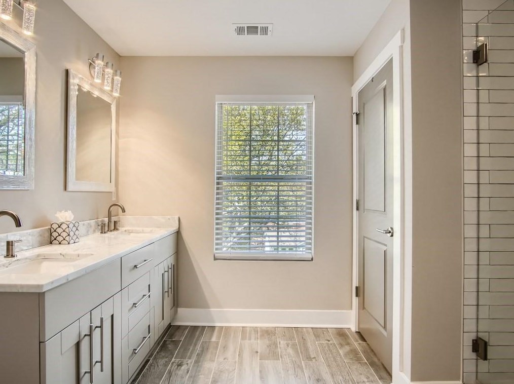 3001 Alston Dr, Decatur GA  30032-3208 exterior