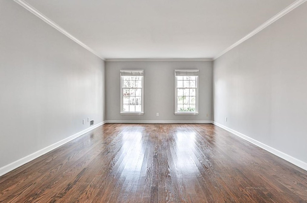 1820 Bedfordshire Dr, Decatur GA  30033-1406 exterior