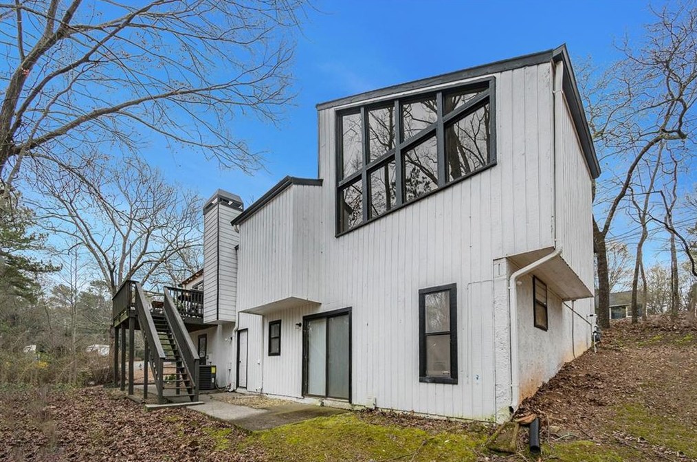 1850 Cedar Cliff Dr, Smyrna GA  30080-5640 exterior
