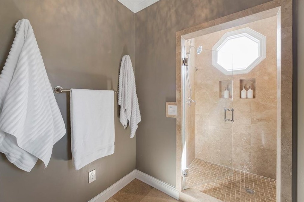 360 Cotton Field Way, Alpharetta GA  30022-8284 exterior