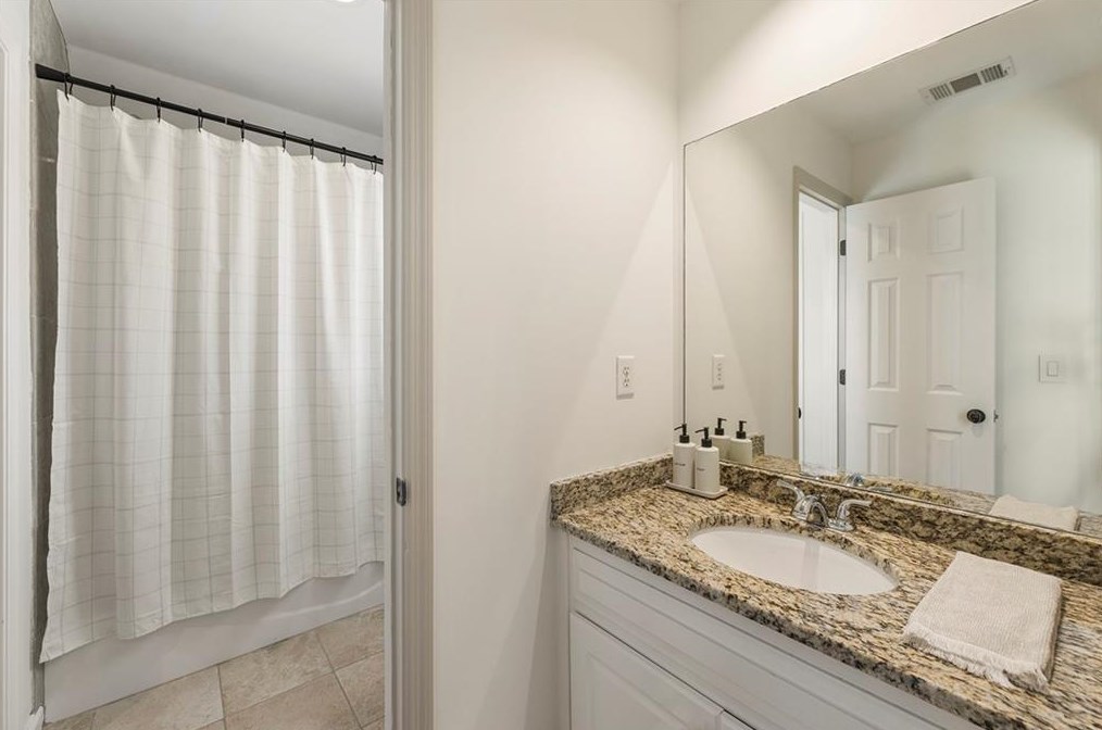 360 Cotton Field Way, Alpharetta GA  30022-8284 exterior