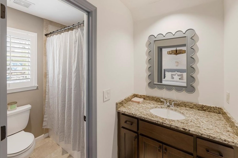 360 Cotton Field Way, Alpharetta GA  30022-8284 exterior