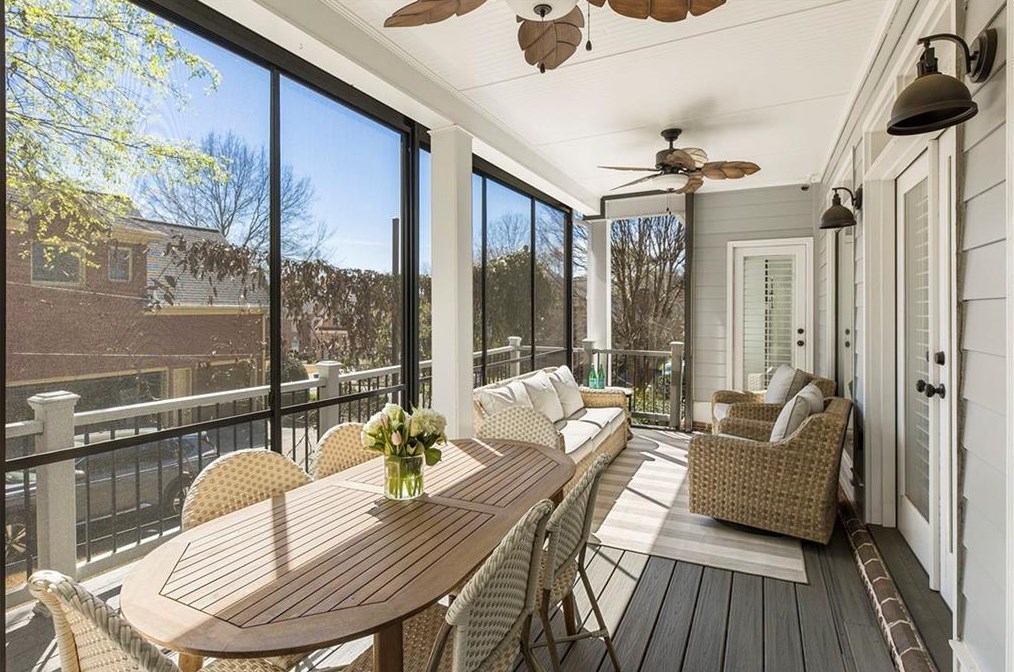 360 Cotton Field Way, Alpharetta GA  30022-8284 exterior