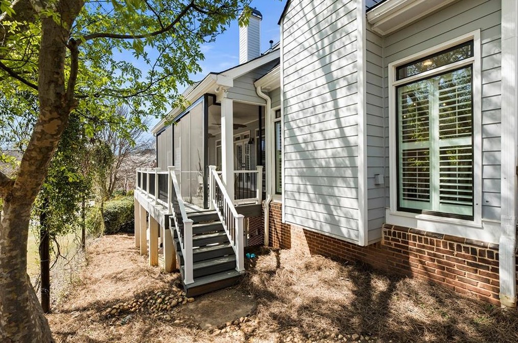 360 Cotton Field Way, Alpharetta GA  30022-8284 exterior