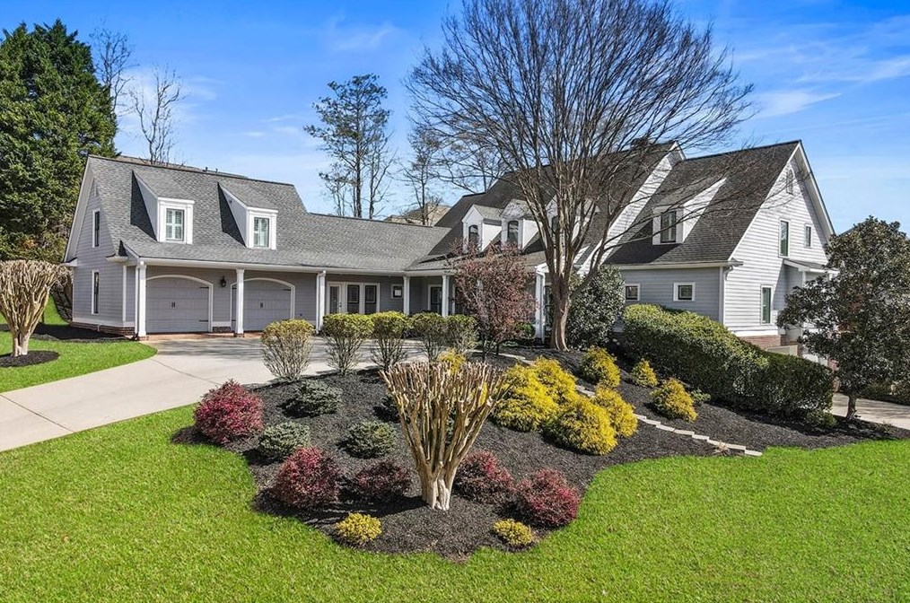 360 Cotton Field Way, Alpharetta GA  30022-8284 exterior