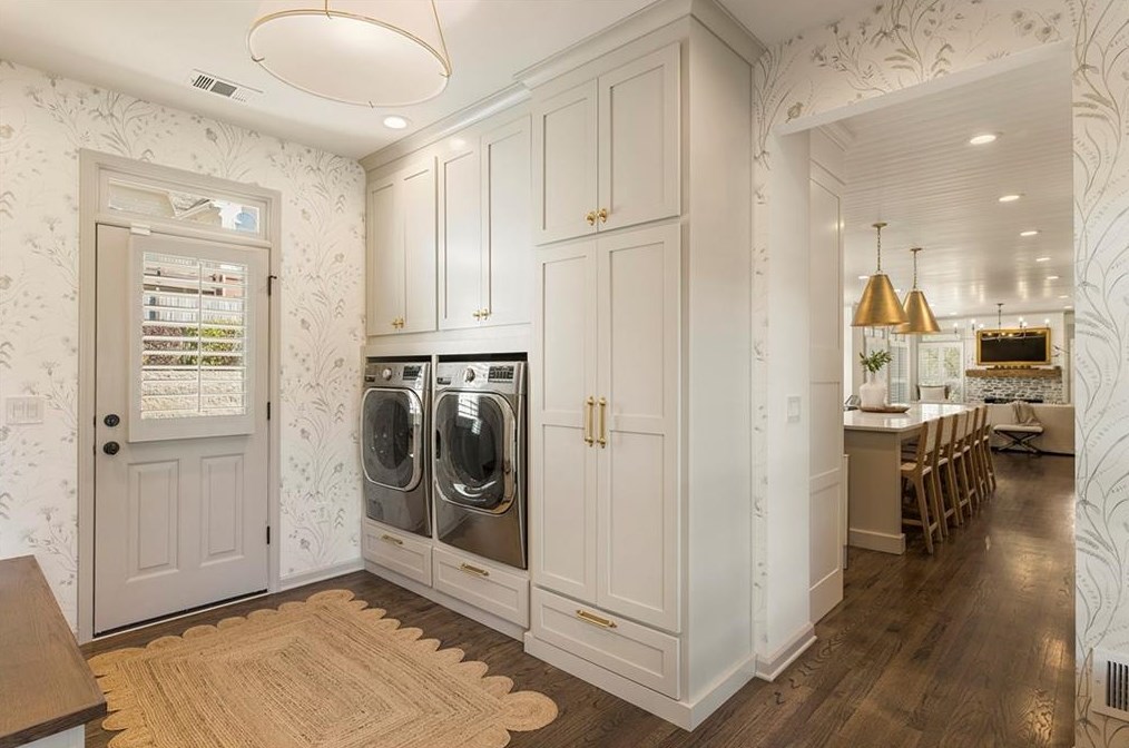 360 Cotton Field Way, Alpharetta GA  30022-8284 exterior