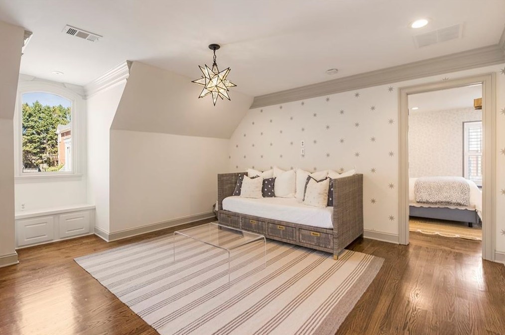 360 Cotton Field Way, Alpharetta GA  30022-8284 exterior