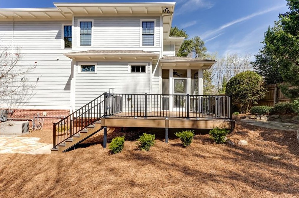 1453 Woodland Hl Dr, Atlanta GA  30324-4627 exterior