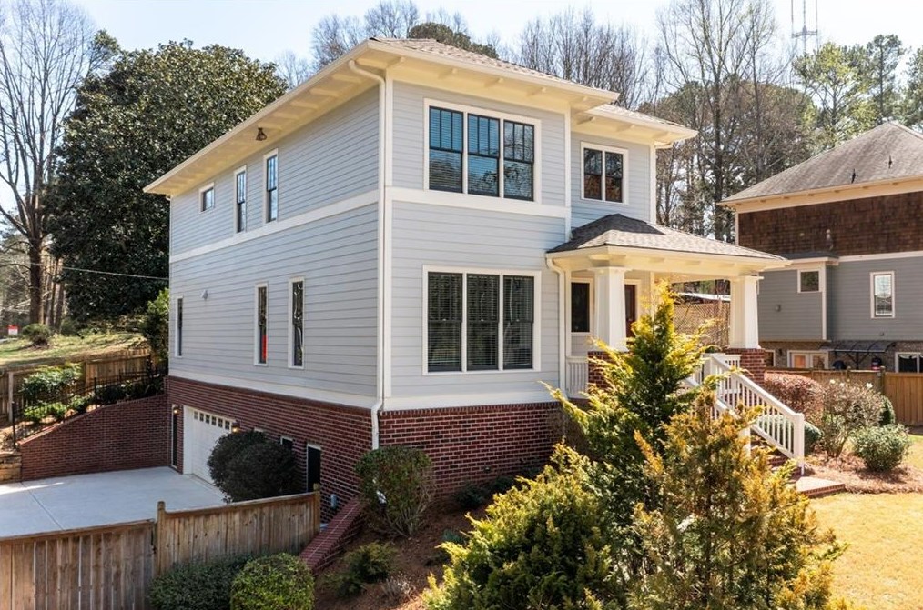 1453 Woodland Hl Dr, Atlanta GA  30324-4627 exterior