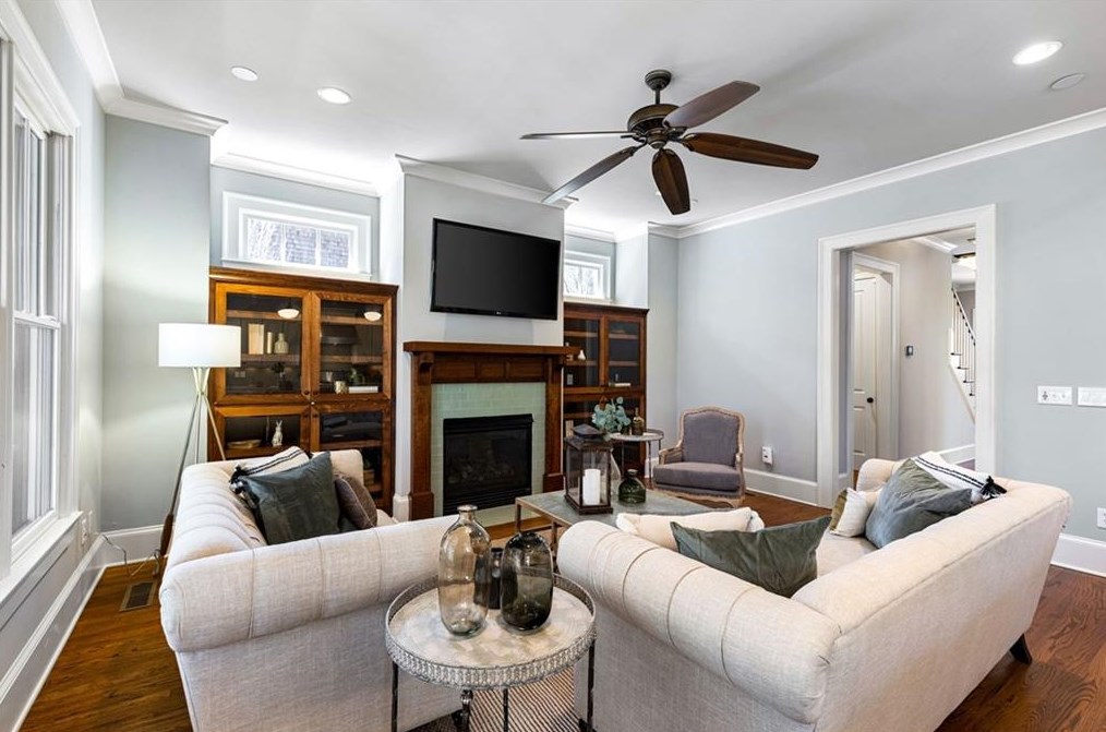 1453 Woodland Hl Dr, Atlanta GA  30324-4627 exterior