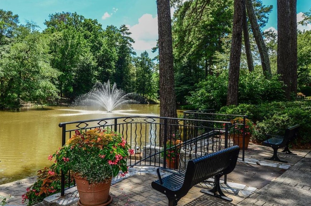 23203 Plantation Dr, Atlanta GA  30324-2953 exterior