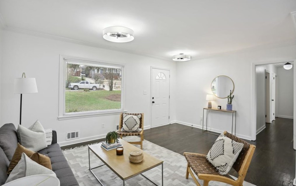 1780 Valencia Rd, Decatur GA  30032-5218 exterior