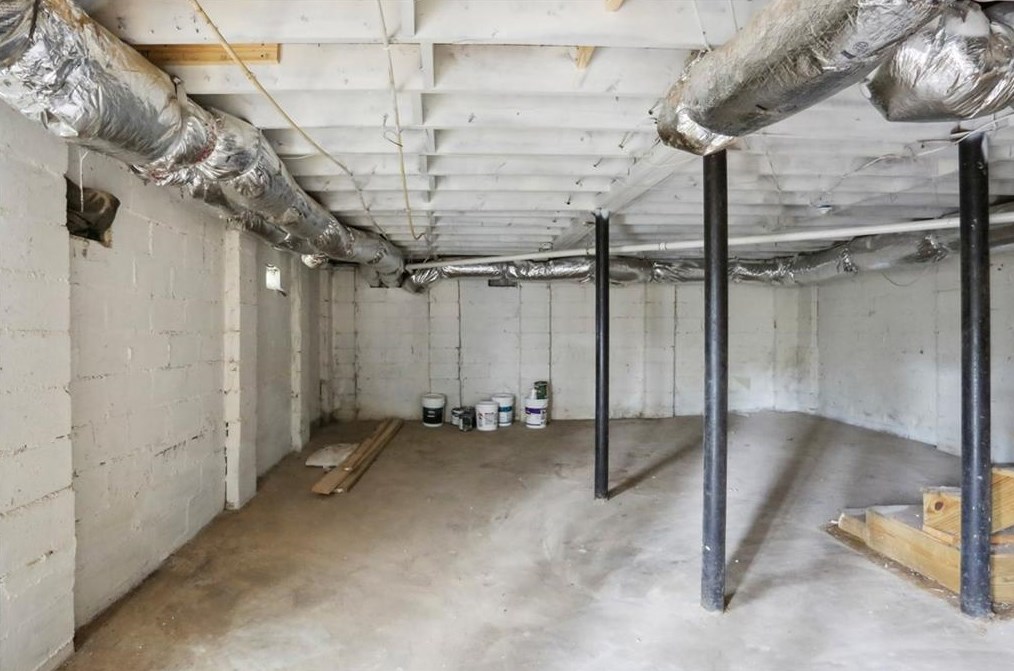 1780 Valencia Rd, Decatur GA  30032-5218 exterior