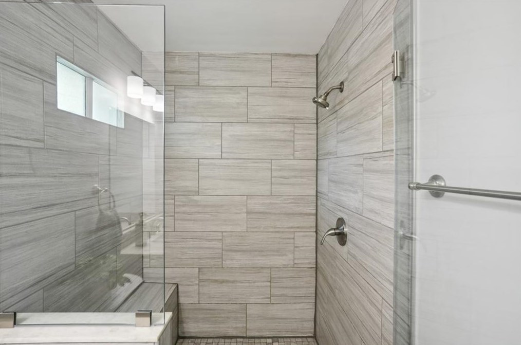 1780 Valencia Rd, Decatur GA  30032-5218 exterior