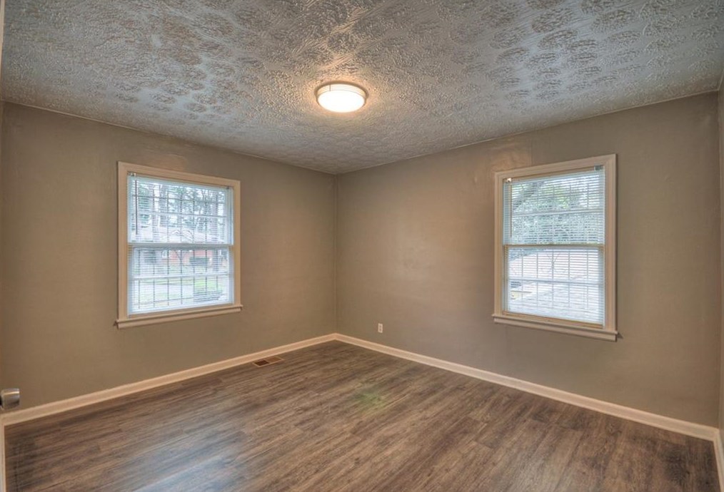 2823 Oakland Ter, Decatur GA  30032-5518 exterior