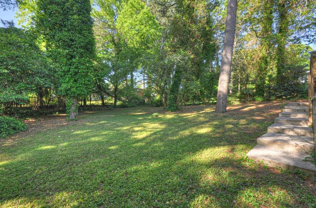 2823 Oakland Ter, Decatur GA  30032-5518 exterior