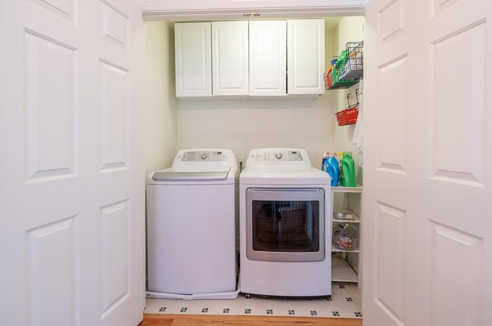 3 Village Walk Dr, Decatur GA  30030-2685 exterior