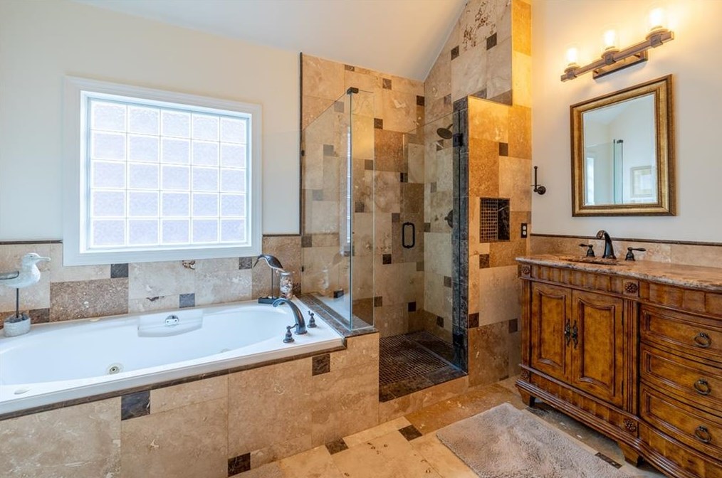 3 Village Walk Dr, Decatur GA  30030-2685 exterior