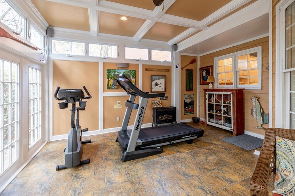 3 Village Walk Dr, Decatur GA  30030-2685 exterior