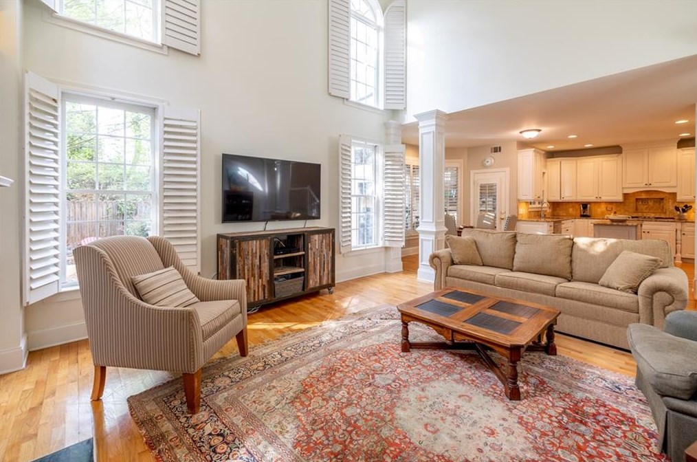 3 Village Walk Dr, Decatur GA  30030-2685 exterior