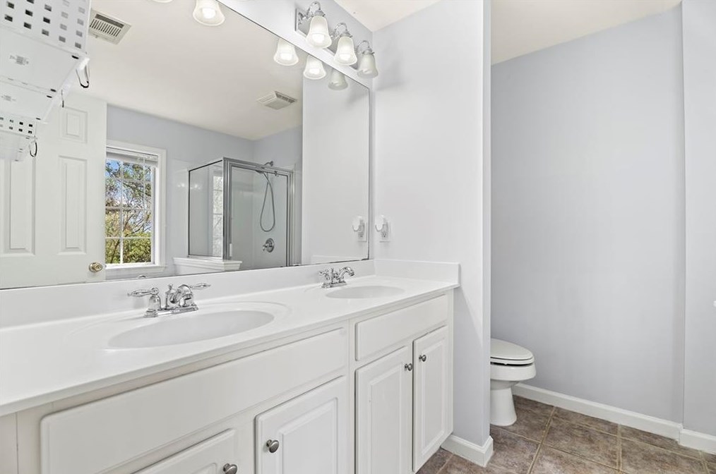 7822 Welsford Pt, Atlanta GA  30350-5894 exterior