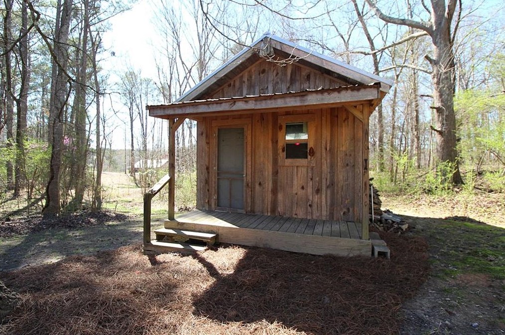 149 Holder Rd, Dallas GA  30132-8116 exterior