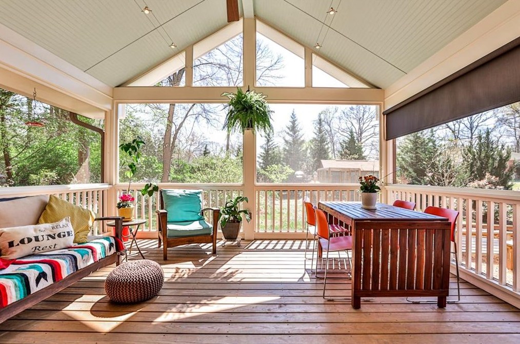 2617 Woodridge Dr, Decatur GA  30033-4844 exterior