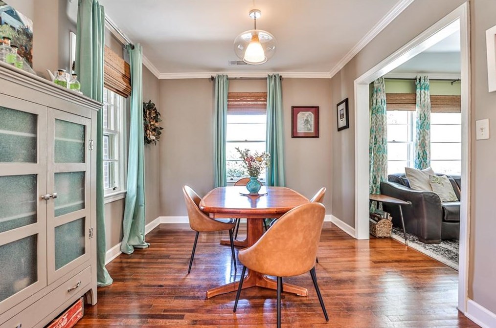 2617 Woodridge Dr, Decatur GA  30033-4844 exterior