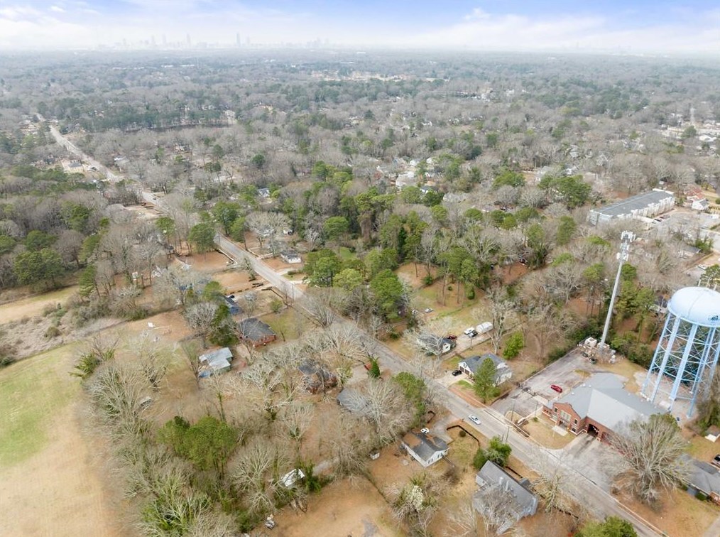 2511 Mcafee Rd, Decatur GA  30032-4160 exterior