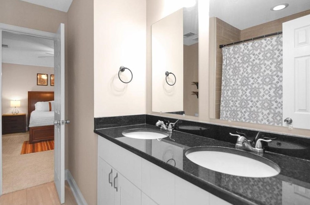 535 Putters Ct, Alpharetta GA  30022-5367 exterior