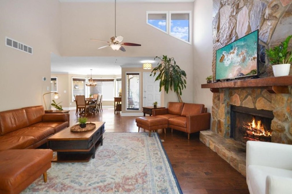 535 Putters Ct, Alpharetta GA  30022-5367 exterior