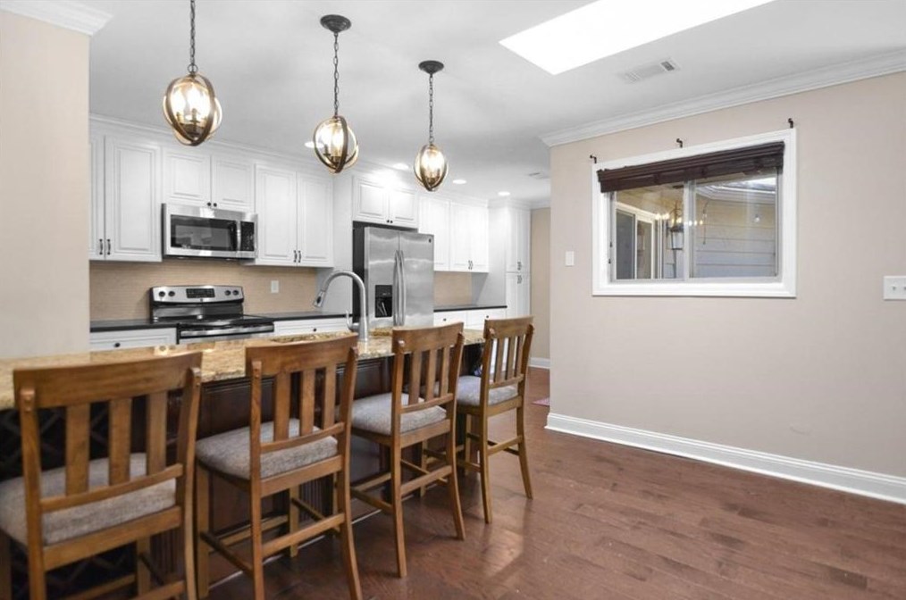 535 Putters Ct, Alpharetta GA  30022-5367 exterior