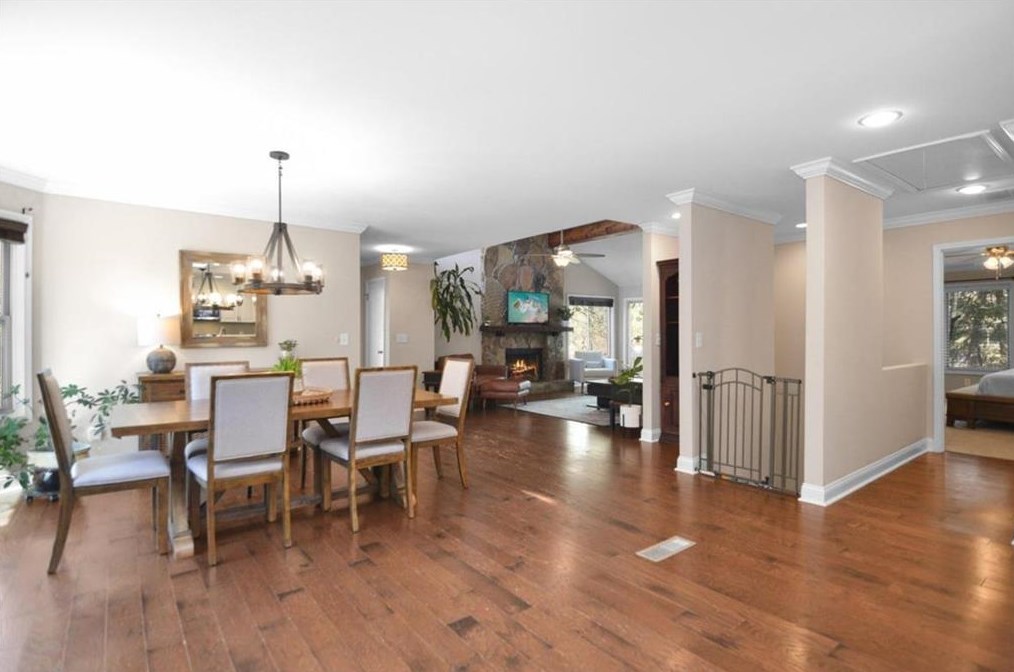 535 Putters Ct, Alpharetta GA  30022-5367 exterior