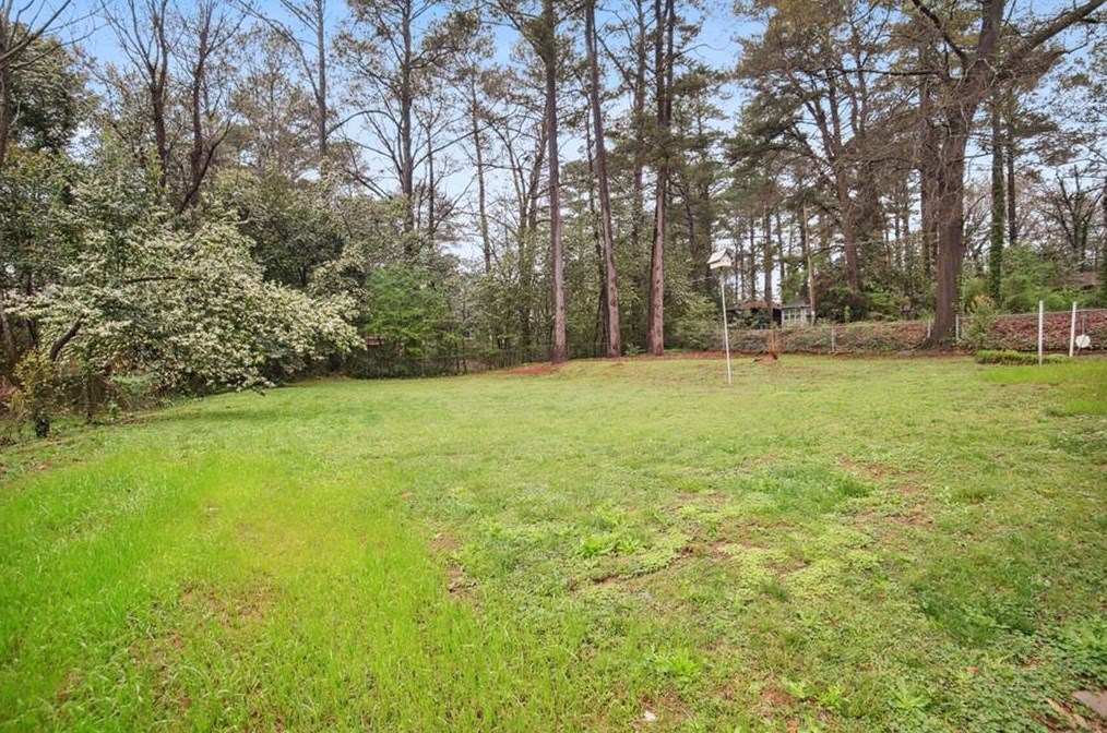 1375 Alverado Way, Decatur GA  30032-2927 exterior