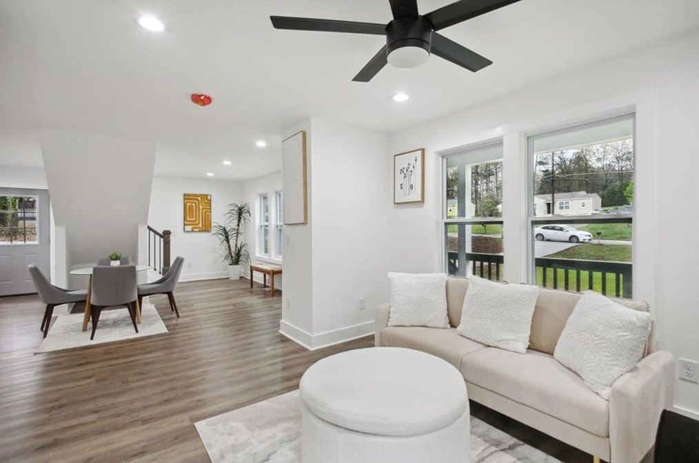 1375 Alverado Way, Decatur GA  30032-2927 exterior