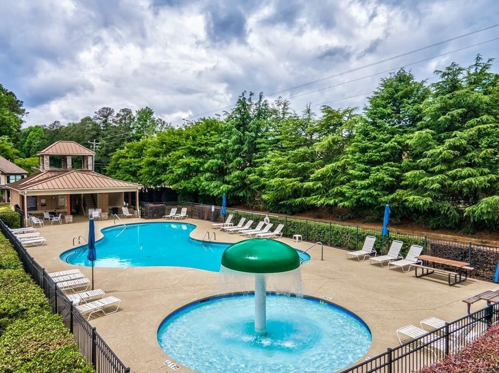 528 Homestead Dr, Dallas GA  30157-4631 exterior