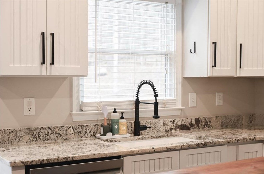 528 Homestead Dr, Dallas GA  30157-4631 exterior