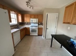 411 Emerald Pines Dr, Dallas GA  30157-8551 exterior